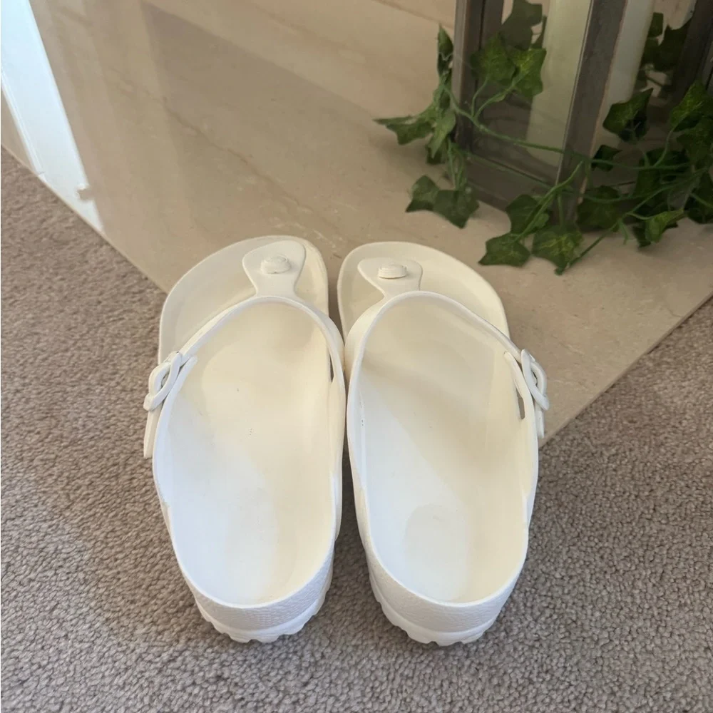 Birkenstock Gizeh White Slide Sandals